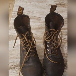 Vintage Dr Martens 1460 Boots 8-Eye Brown Made in England Men Size US 5M 8W
